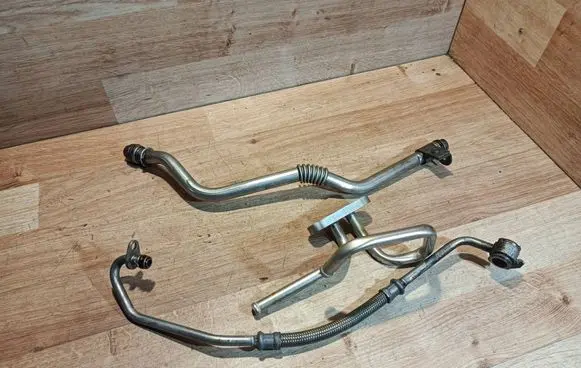 Citroen C4 Cactus Coolant pipe/hose 9827568880