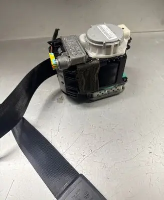 Audi A5 Sportback 8TA Front seatbelt 01L191406 0715E9L16C 3066322
