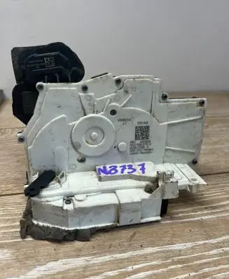 Audi A6 S6 C4 4A Rear door lock 4K0839016Q