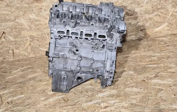 Land Rover Range Rover Velar Engine L4P3 PT204 PBH4P36015AD
