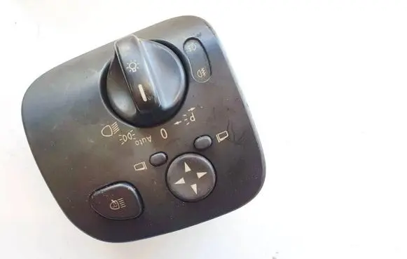 Mercedes-Benz C W203 Light switch A2035450904 04058534