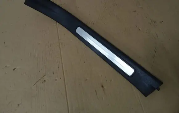 Mercedes-Benz B W245 Rear sill trim cover A1696800874