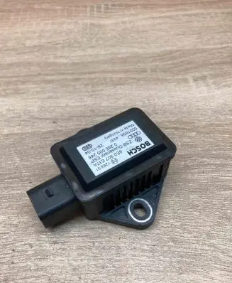 Audi A4 S4 B6 8E 8H ESP acceleration yaw rate sensor 8E0907637A 0265005245