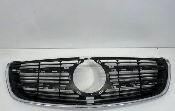 Mercedes-Benz V Class W447 Front bumper upper radiator grill A4478800083 A4478880123
