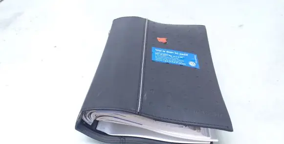 Volkswagen PASSAT B5.5 Owners service history hand book 