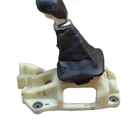 KIA Ceed Gear shifter/selector 437001h060