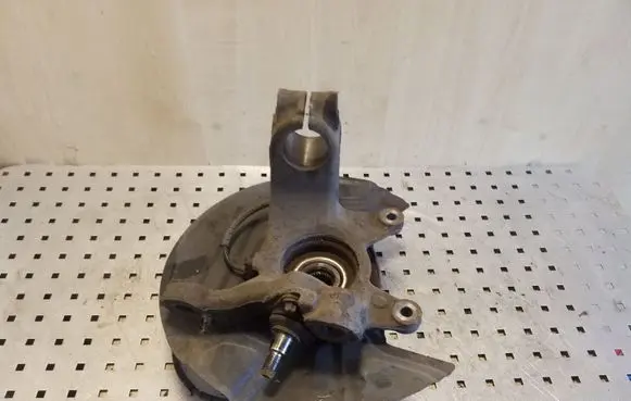 BMW X3 E83 Front wheel hub