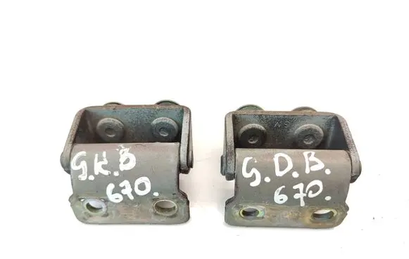 Hyundai Santa Fe Tailgate/trunk/boot hinge