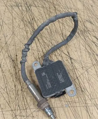 Mercedes-Benz E W213 Lambda probe sensor A0009053009