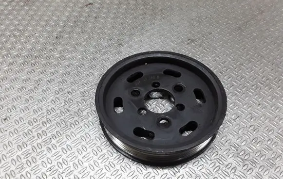 Audi A4 S4 B7 8E 8H Power steering pump pulley 038145255B