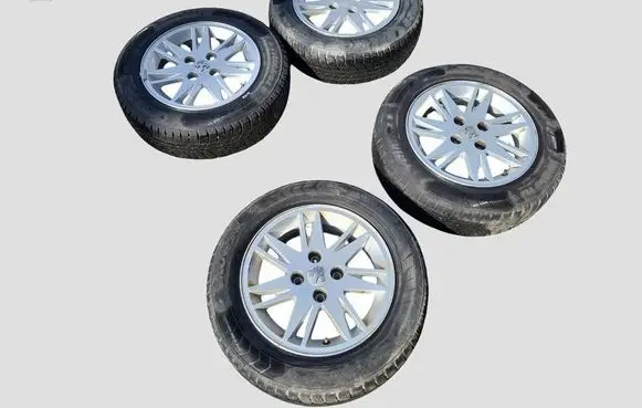 Peugeot 208 I R15 alloy rim 9680648680