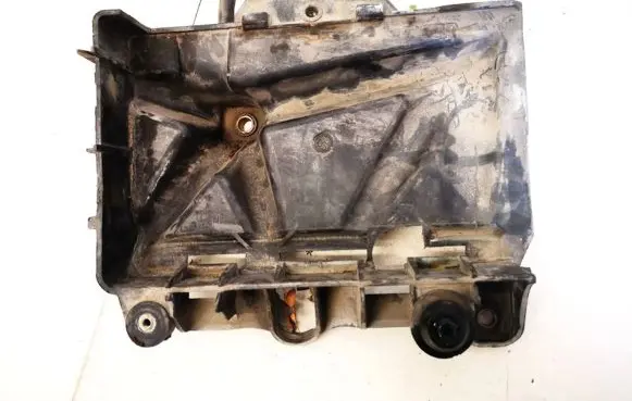 Volkswagen Polo IV 9N3 Battery box tray 6q0915331d