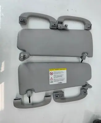 BMW X1 E84 A set of handles for the ceiling 7215980 9143516 9143529
