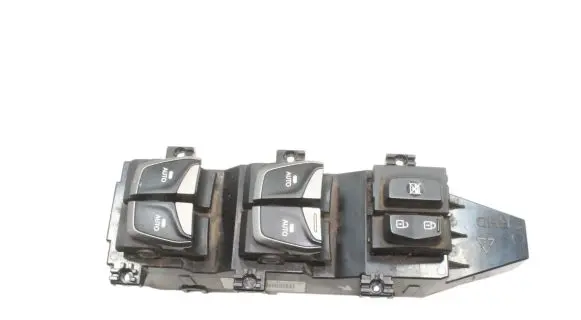 Hyundai Santa Fe Electric window control switch 935702W620