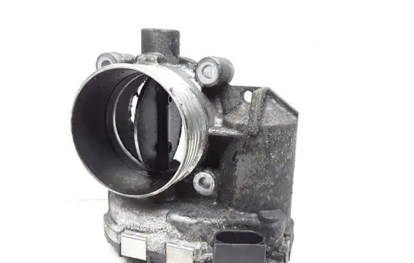Volvo V70 Throttle valve 8692720 0281002701