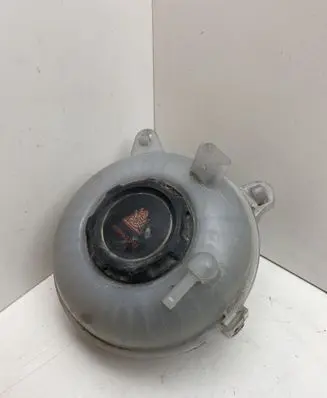 Volkswagen Golf VII Coolant expansion tank/reservoir 5Q0121407F