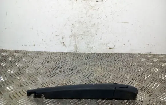 KIA Sorento Rear wiper blade arm