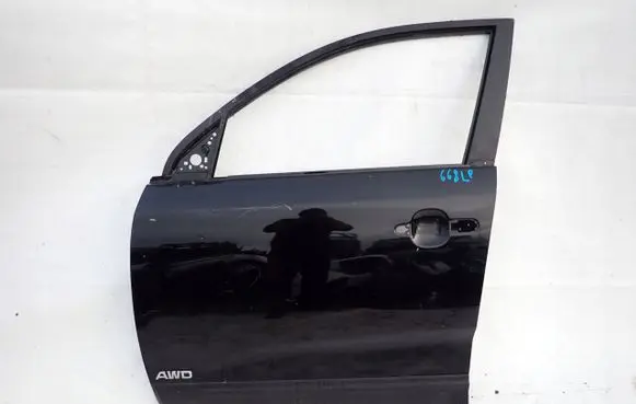 KIA Sorento Front door