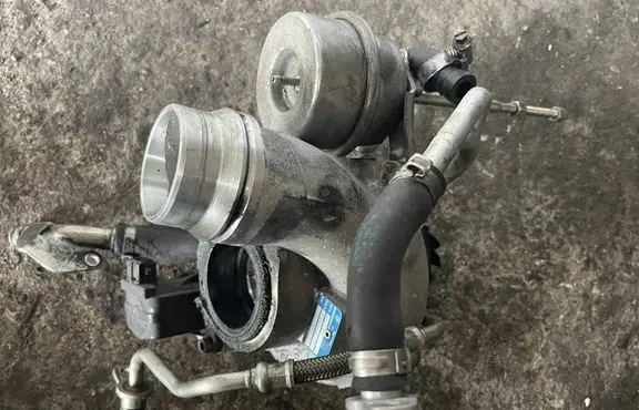 BMW 7 F01 F02 F03 F04 Turbo