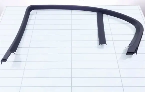BMW 5 E60 E61 Rear door window/glass frame 14121810 7033648 51367033648