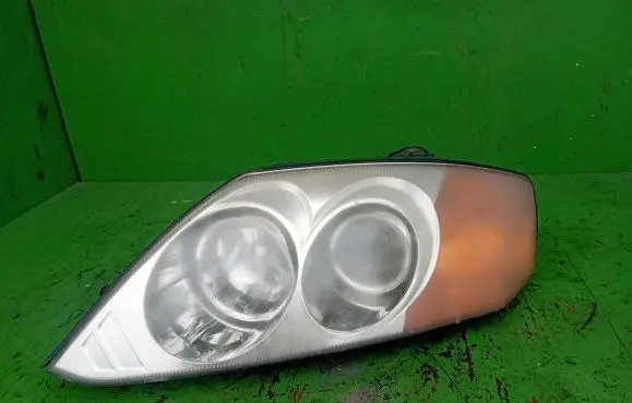 Hyundai Coupe Headlight/headlamp