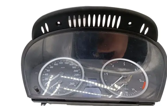 BMW 5 E60 E61 Speedometer (instrument cluster) 62116983153