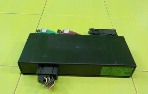 BMW Z3 E36 Central body control module 8369485