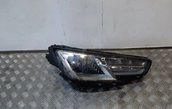 Audi A4 S4 B9 Headlight/headlamp