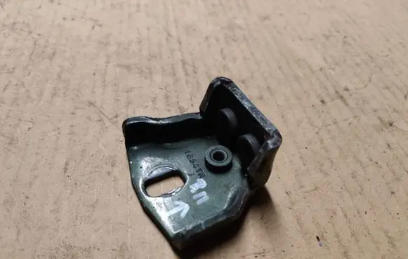 Jeep Grand Cherokee Rear door upper hinge 
