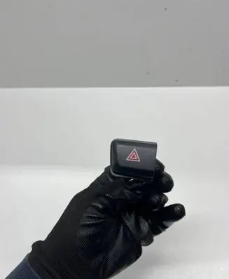 Peugeot 208 Hazard light switch 9675091620