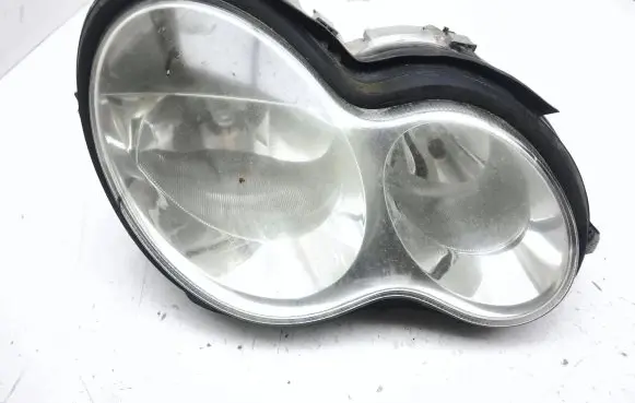 Mercedes-Benz C W203 Headlight/headlamp A2038203261