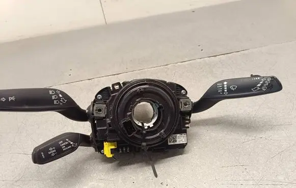 Audi Q3 8U Airbag slip ring squib (SRS ring) 5K0953569AL 24102022 280310DE