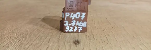 Coolant fan relay