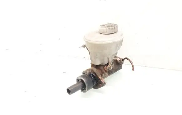 Volkswagen Golf III Master brake cylinder 6554S5530K
