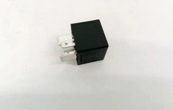 Porsche Cayenne (9PA) Other relay 7L0819353 7L0819353A