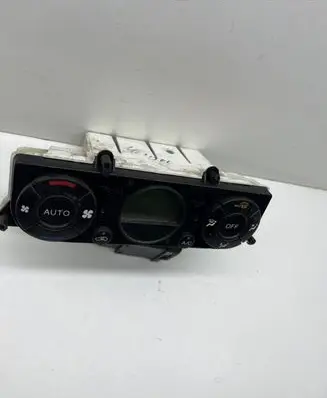 Ford Mondeo Mk III Climate control unit 2S7H18C612AB