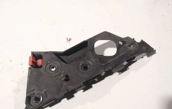 Opel Corsa D Front bumper mounting bracket 13179963 475498858