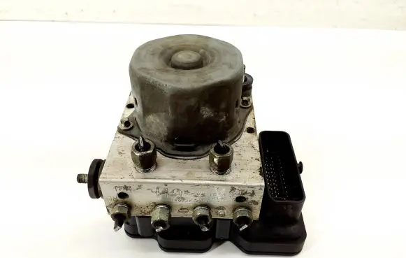 Nissan X-Trail T32 ABS Pump 476604CC0A