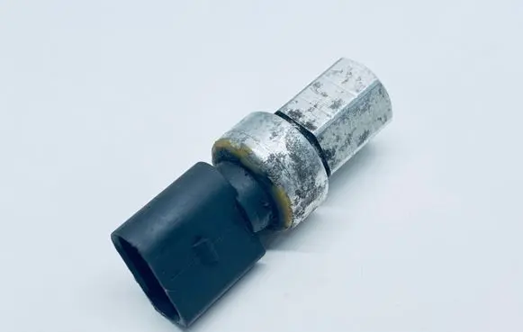 Seat Leon (1P) Air conditioning (A/C) pressure sensor 1J0959126