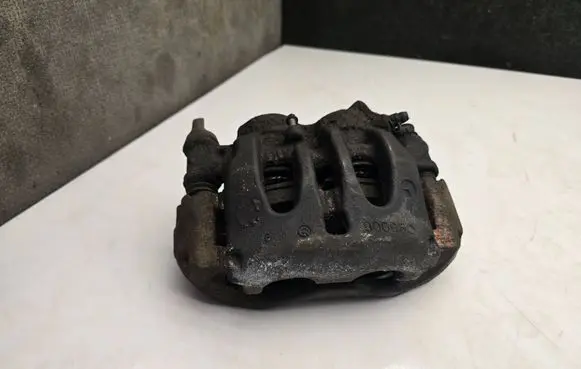 Mercedes-Benz Sprinter W907 W910 Front brake caliper C95101 C95006