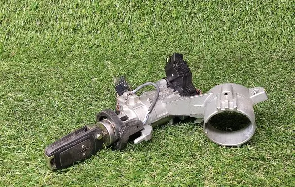 Opel Mokka Ignition lock 94737994