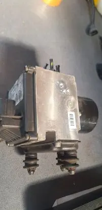Volkswagen PASSAT B6 ABS Pump 3C0614109C 16431601 16431501C