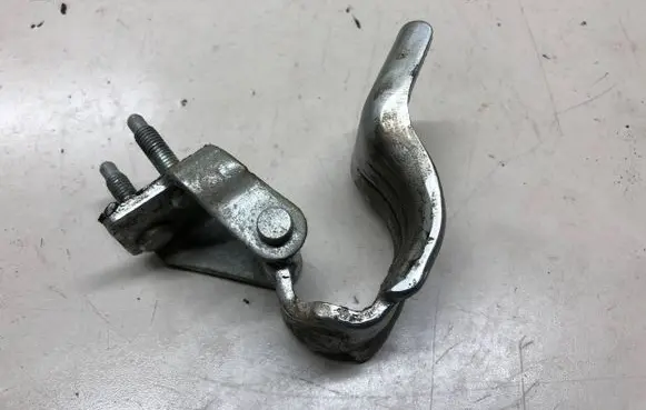 Volkswagen PASSAT B7 Tailgate/trunk/boot hinge 3C9827302D