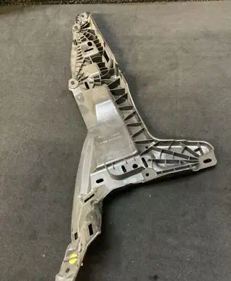 Tesla Model S Bumper support mounting bracket corner 100927200F