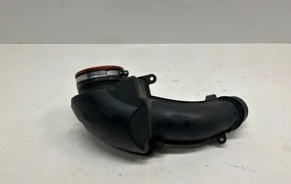 Intake resonator