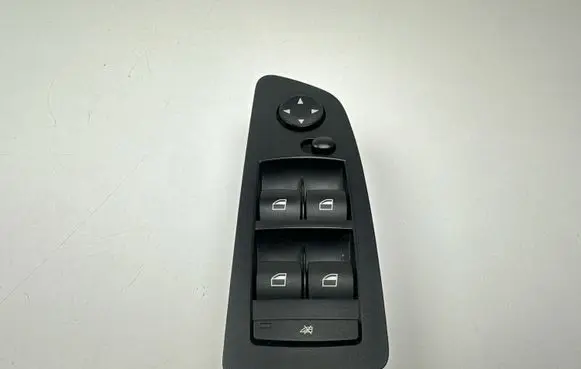 BMW 1 E81 E87 Electric window control switch 9132066
