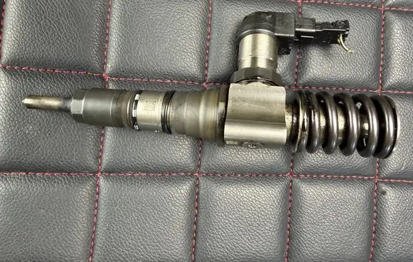 Volkswagen PASSAT B6 Fuel injector 03G130 052209 120119