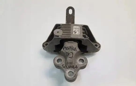 Opel Astra J Gearbox mount