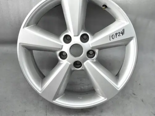 Nissan Qashqai R17 alloy rim 