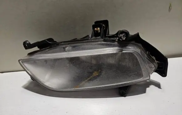 Hyundai H-1, Starex, Satellite Front fog light A045048 E132621